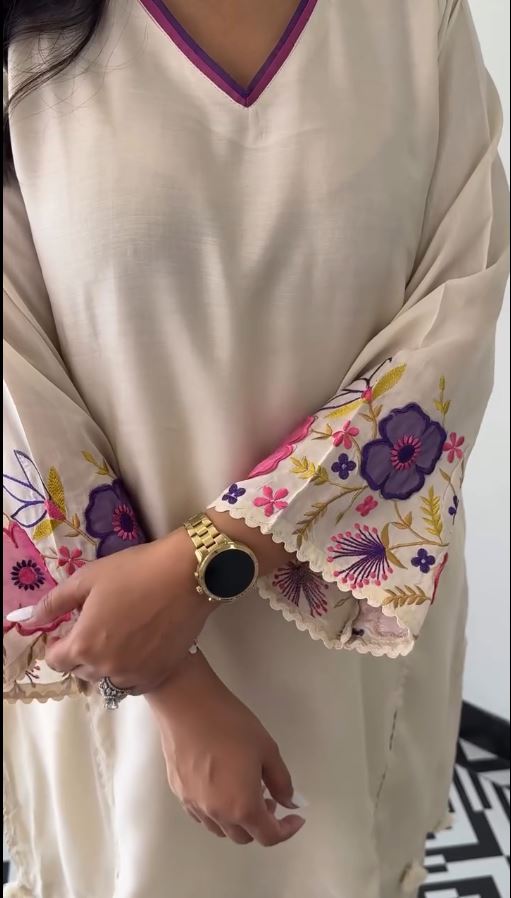 Ivory Floral Embroidered Kurta Set